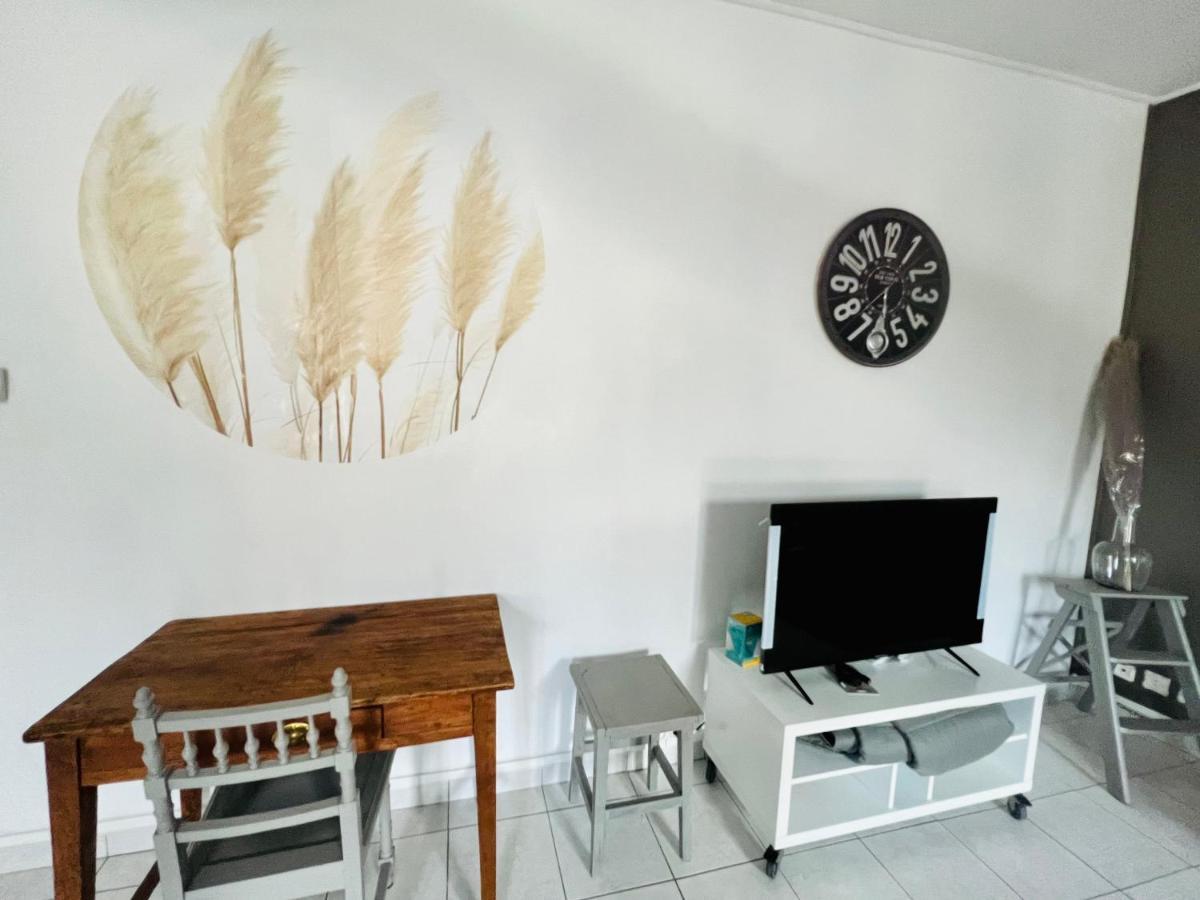 La Plume Wifi Parking Un-sejour-a-part Apartment Clouange
